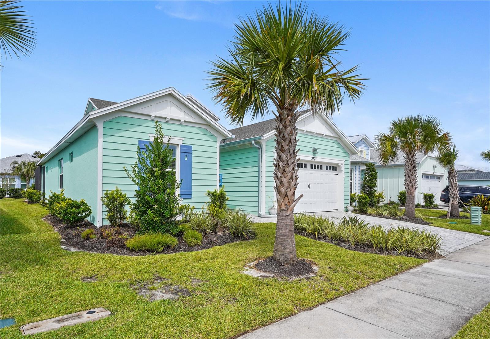 LATITUDE/DAYTONA BEACH PH 5 - Residential