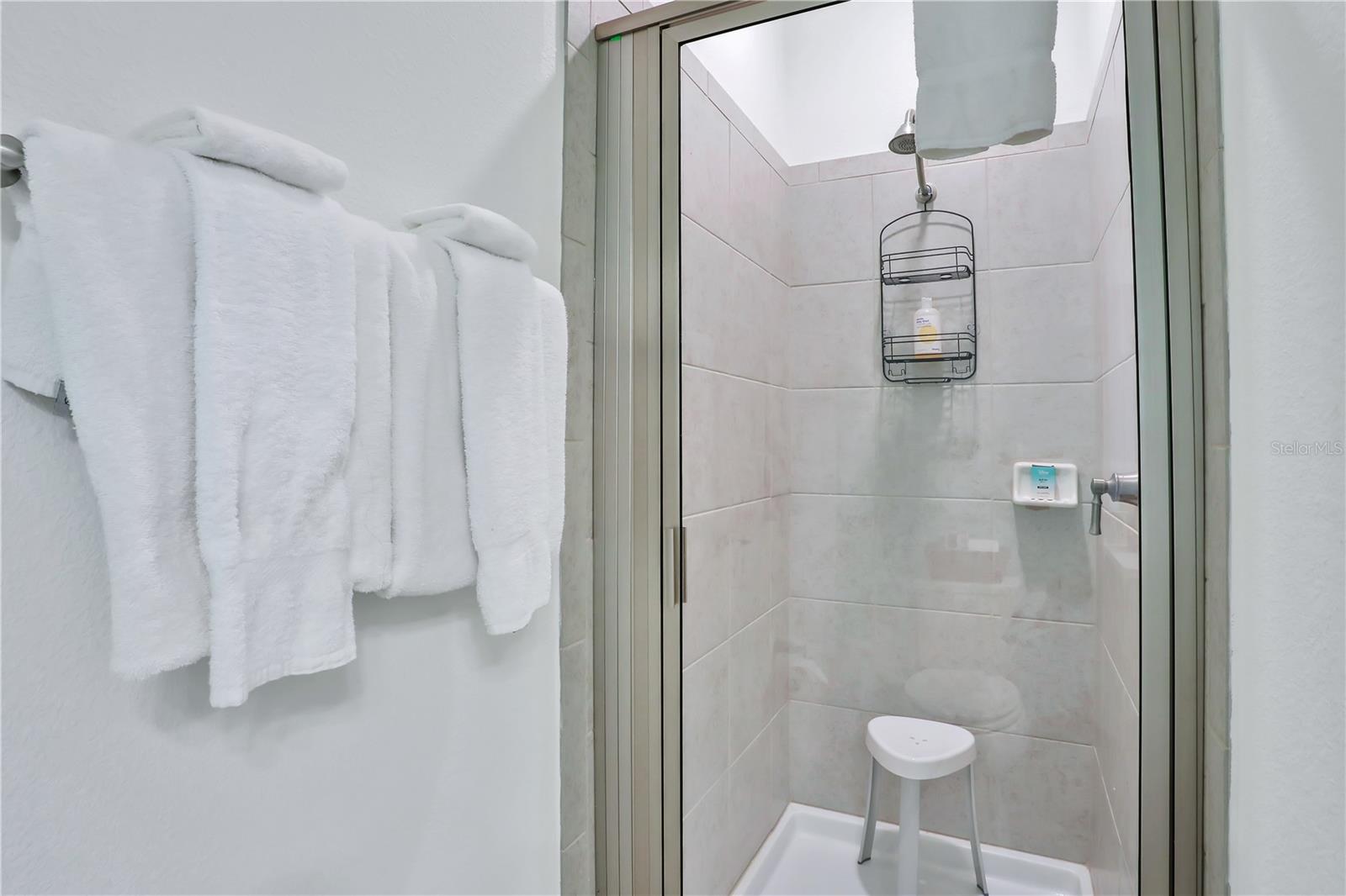 ROLLING OAKS PH 5 - Residential