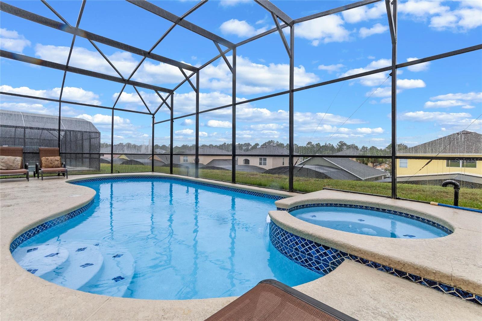 EMERALD ISL RSRT PH5A - Residential