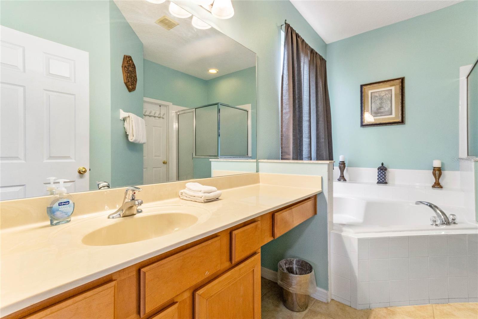 EMERALD ISL RSRT PH5A - Residential