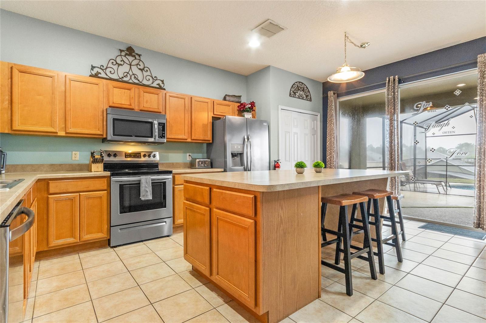 EMERALD ISL RSRT PH5A - Residential