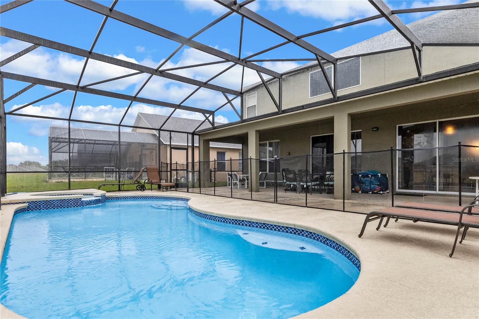 EMERALD ISL RSRT PH5A - Residential