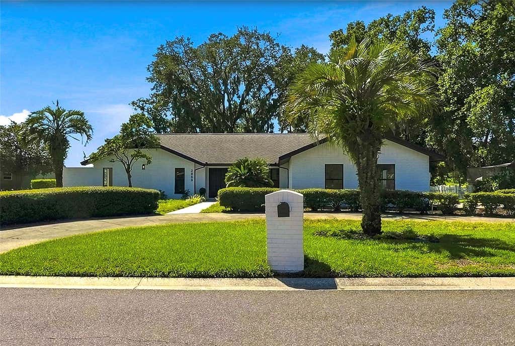 Photo of 2889 Hammock Drive, Plant City, FL 33566 (MLS # TB8537282)