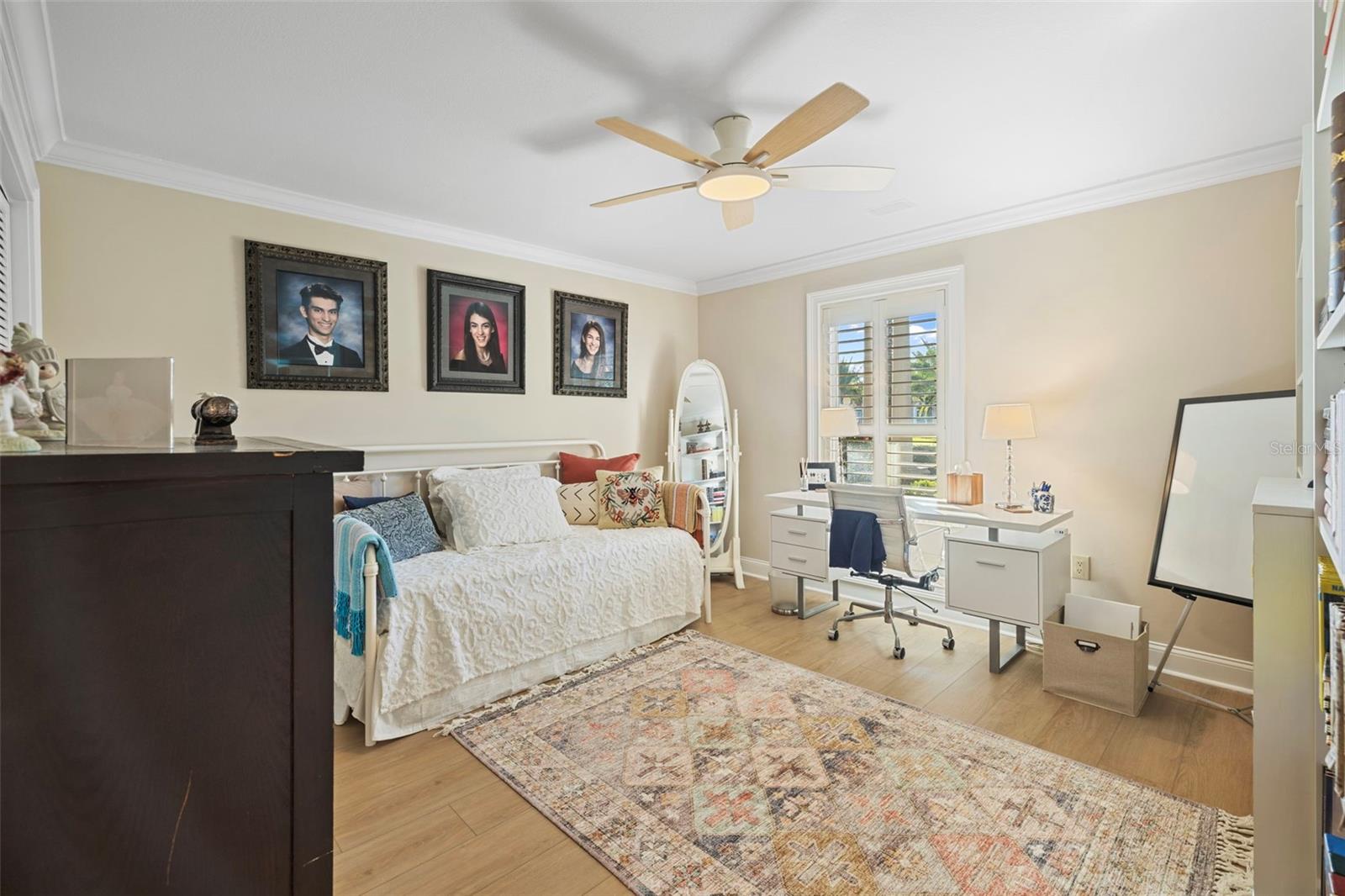 CHEVAL POLO & GOLF CL PHAS - Residential