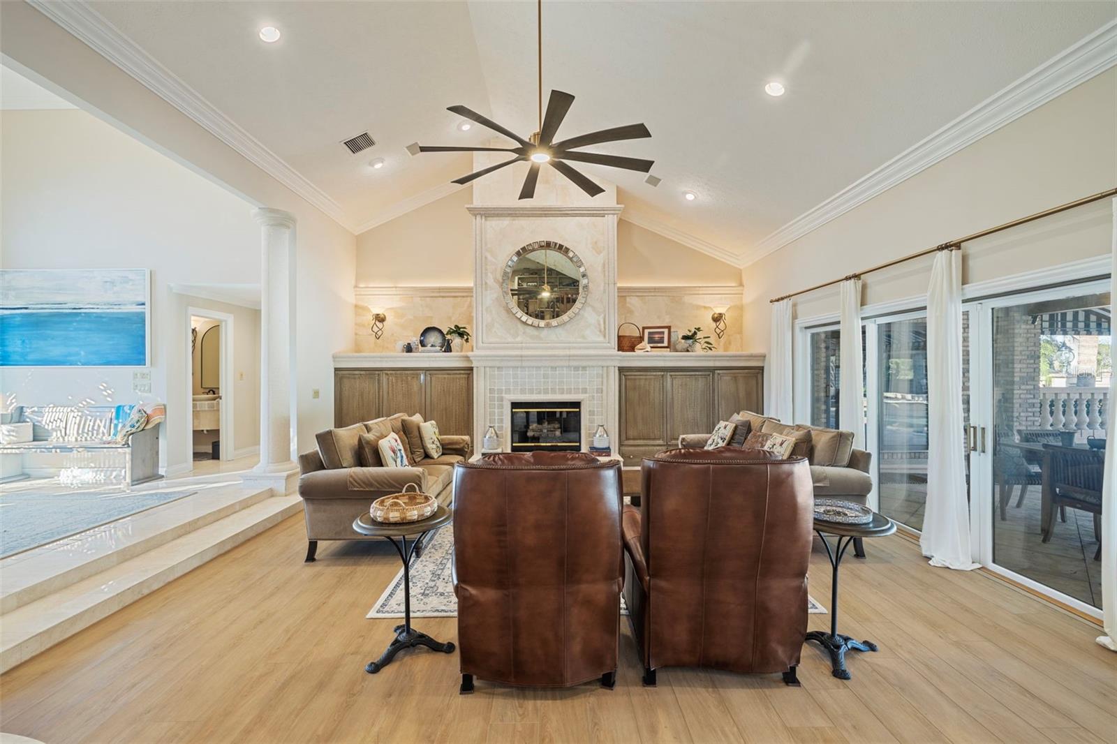 CHEVAL POLO & GOLF CL PHAS - Residential