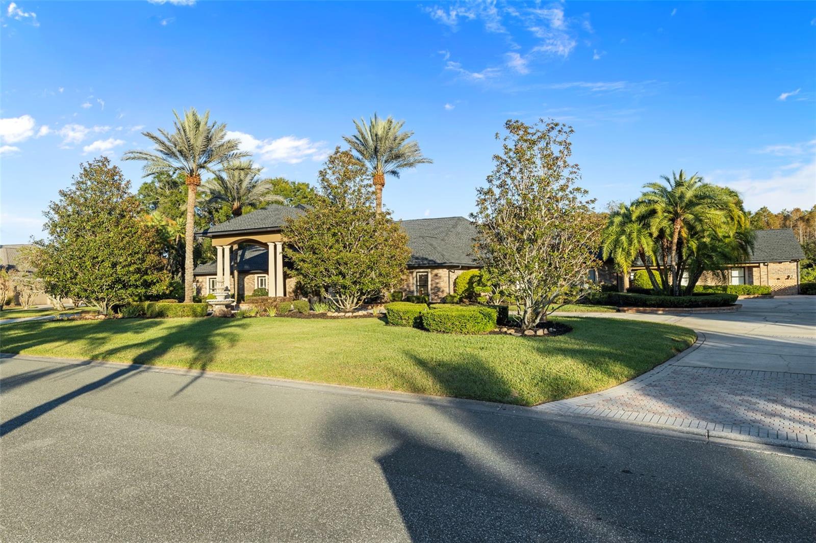 CHEVAL POLO & GOLF CL PHAS - Residential