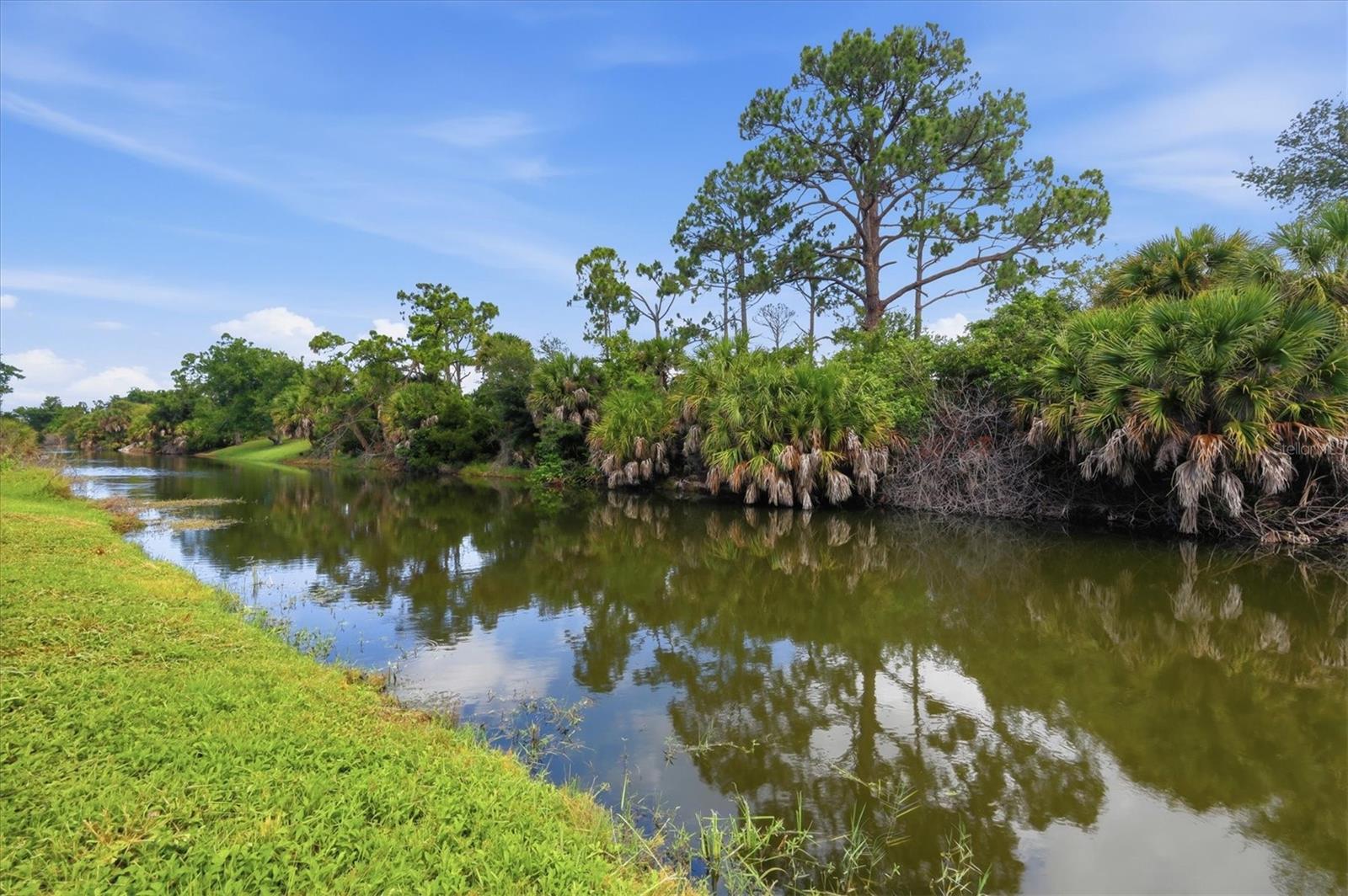 ROTONDA LAKES - Residential