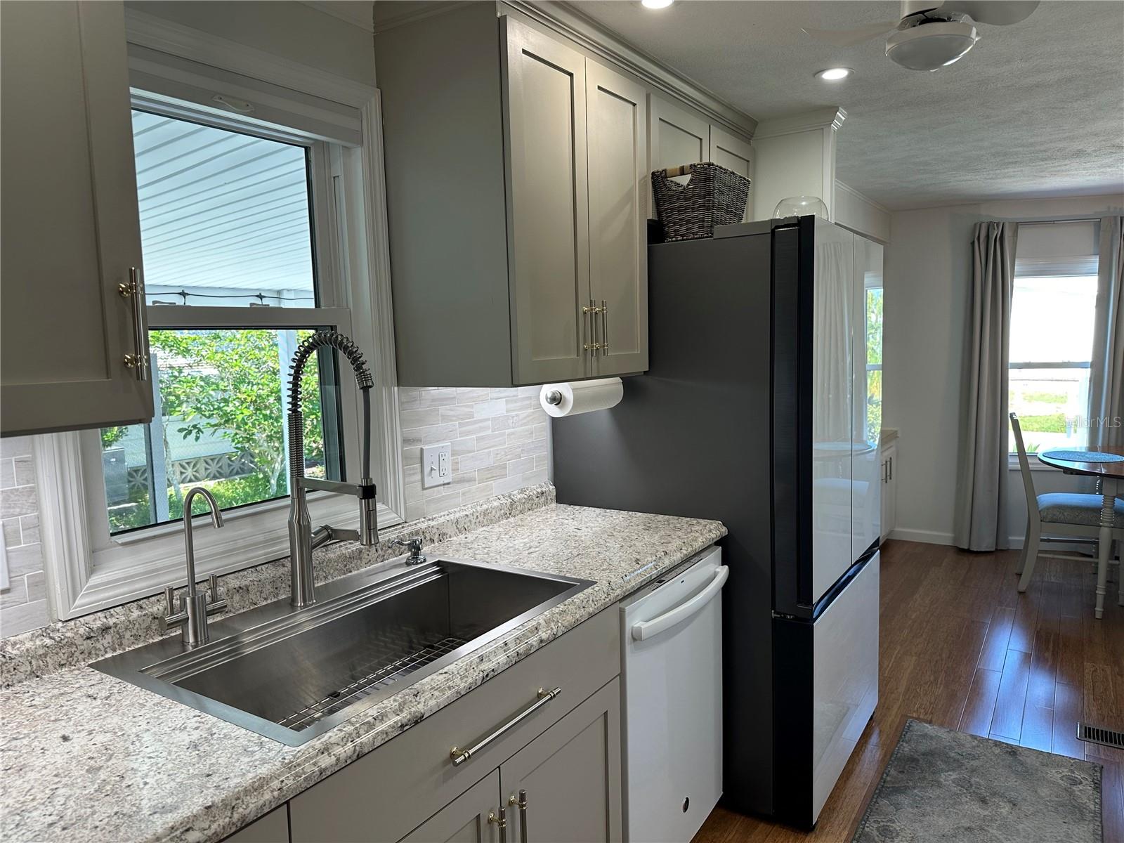 HARBOR ISLES II - Residential