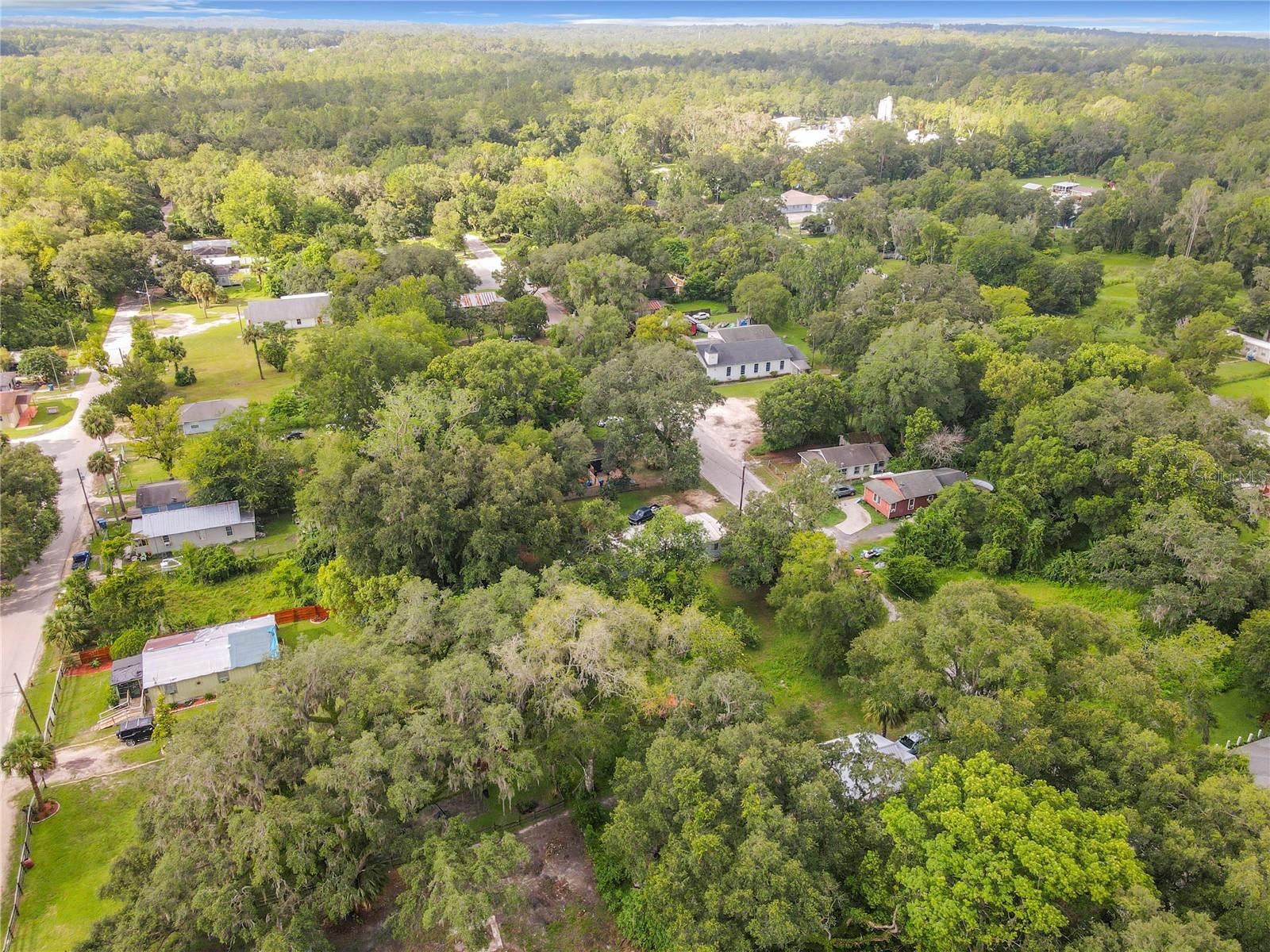 BROOKSVILLE MANOR - Land