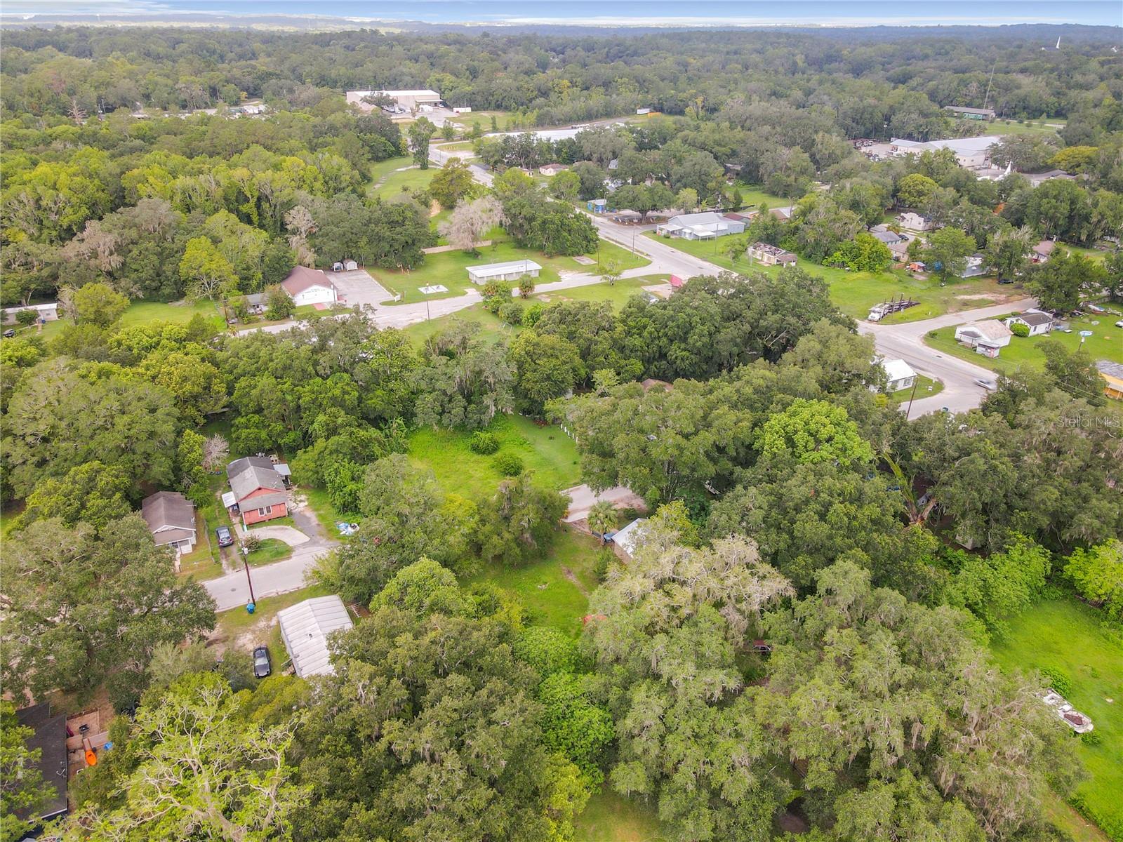 BROOKSVILLE MANOR - Land