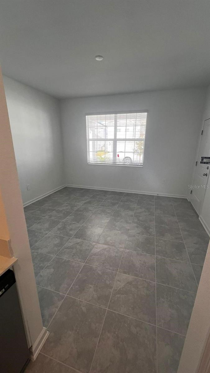 CASCADES PH 1A & 1B - Residential Lease