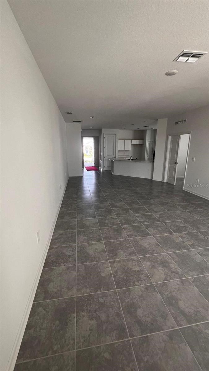 CASCADES PH 1A & 1B - Residential Lease