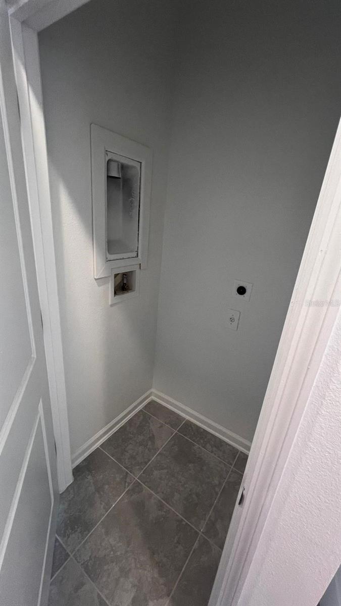 CASCADES PH 1A & 1B - Residential Lease