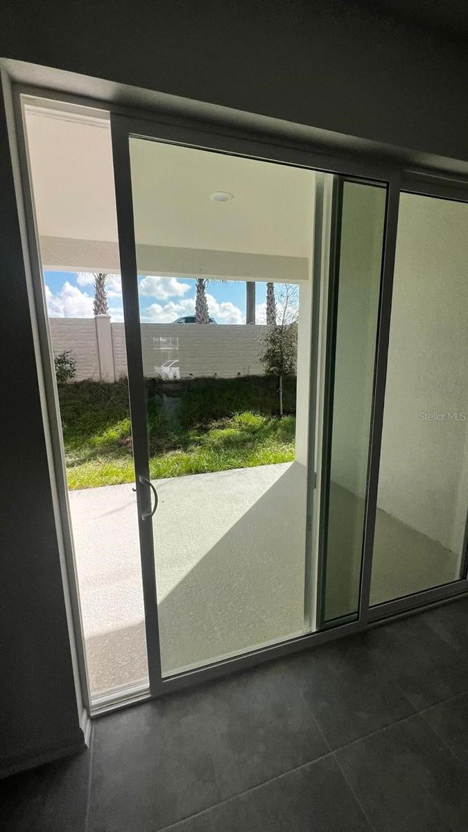 CASCADES PH 1A & 1B - Residential Lease