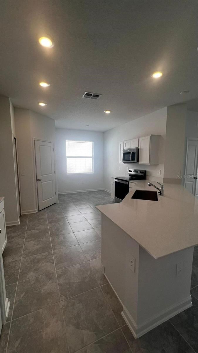 CASCADES PH 1A & 1B - Residential Lease