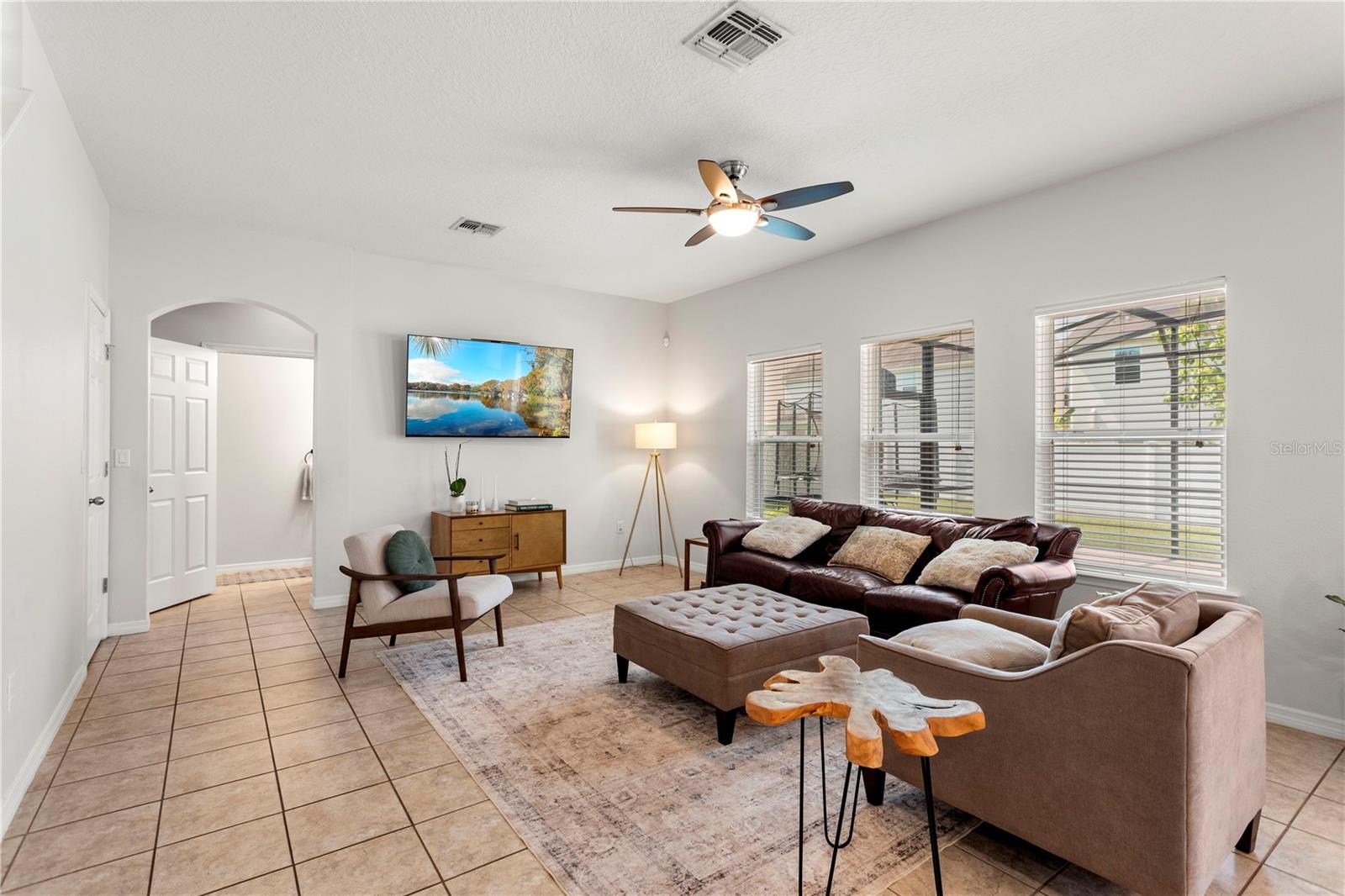 JOHNS LAKE POINTE A & S - Residential