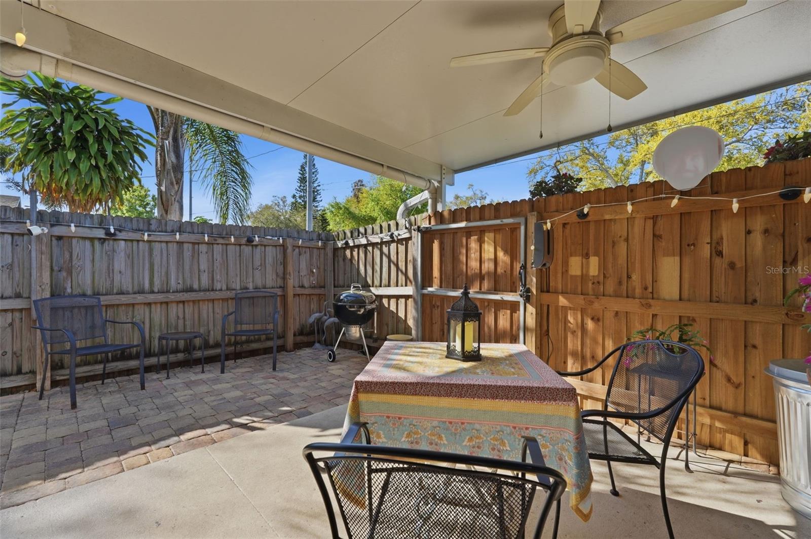 ROOSEVELT GROVES - Residential