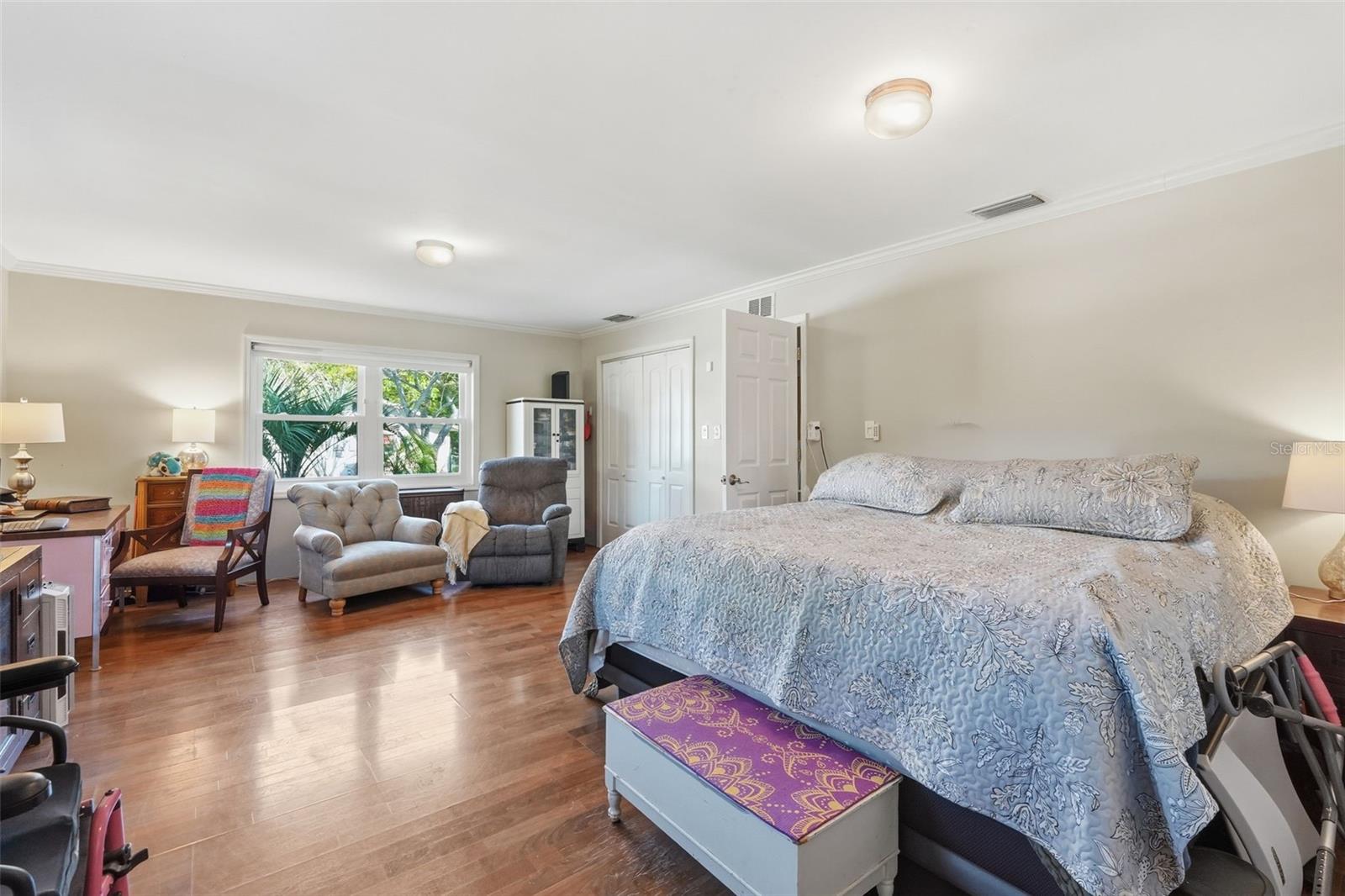 ROOSEVELT GROVES - Residential