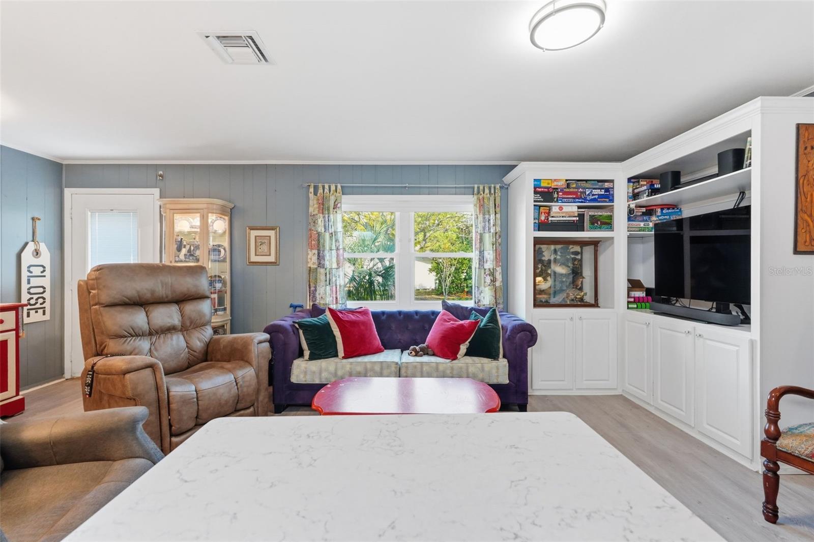 ROOSEVELT GROVES - Residential