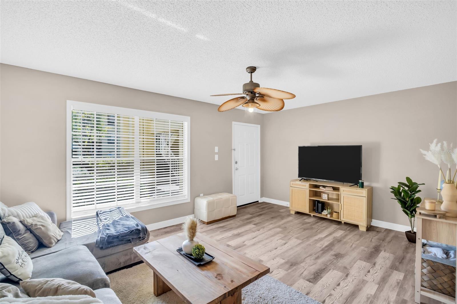 MEADOWLAKE PALM HARBOR CONDO - Residential