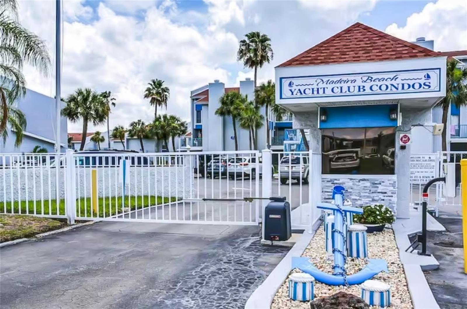 MADEIRA BEACH YACHT CLUB CONDO - Residential