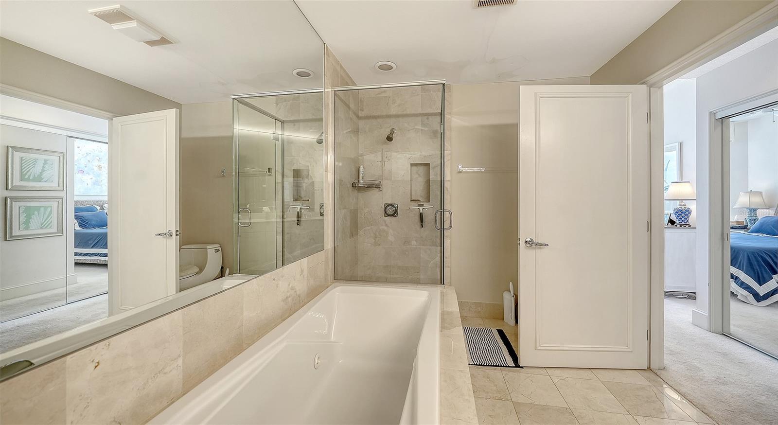 GRAND BAY 5 - Residential