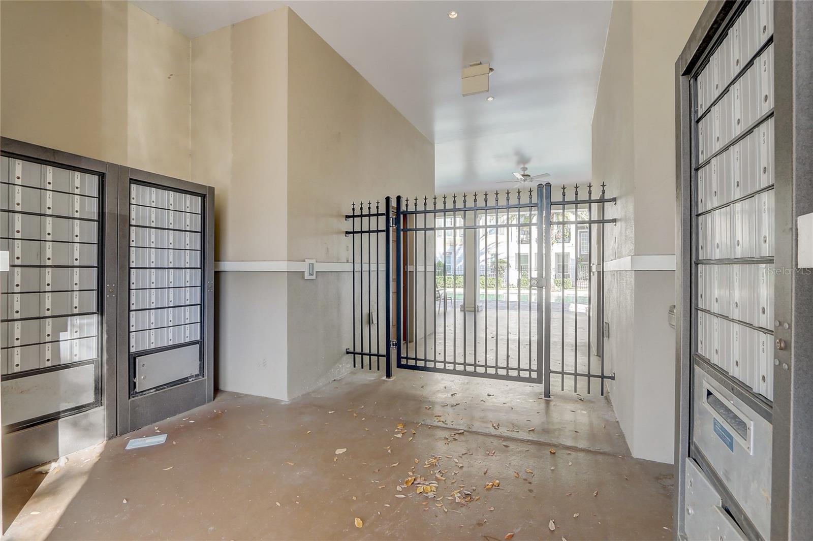 COPLEY SQUARE - Residential