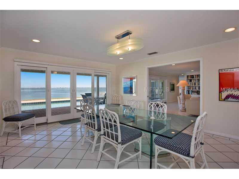 COUNTRY CLUB SHORES - Residential