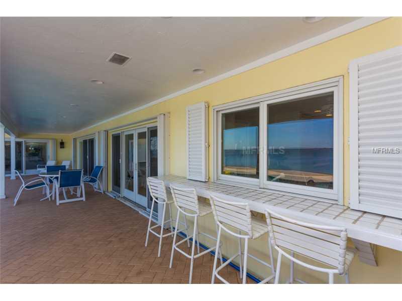 COUNTRY CLUB SHORES - Residential