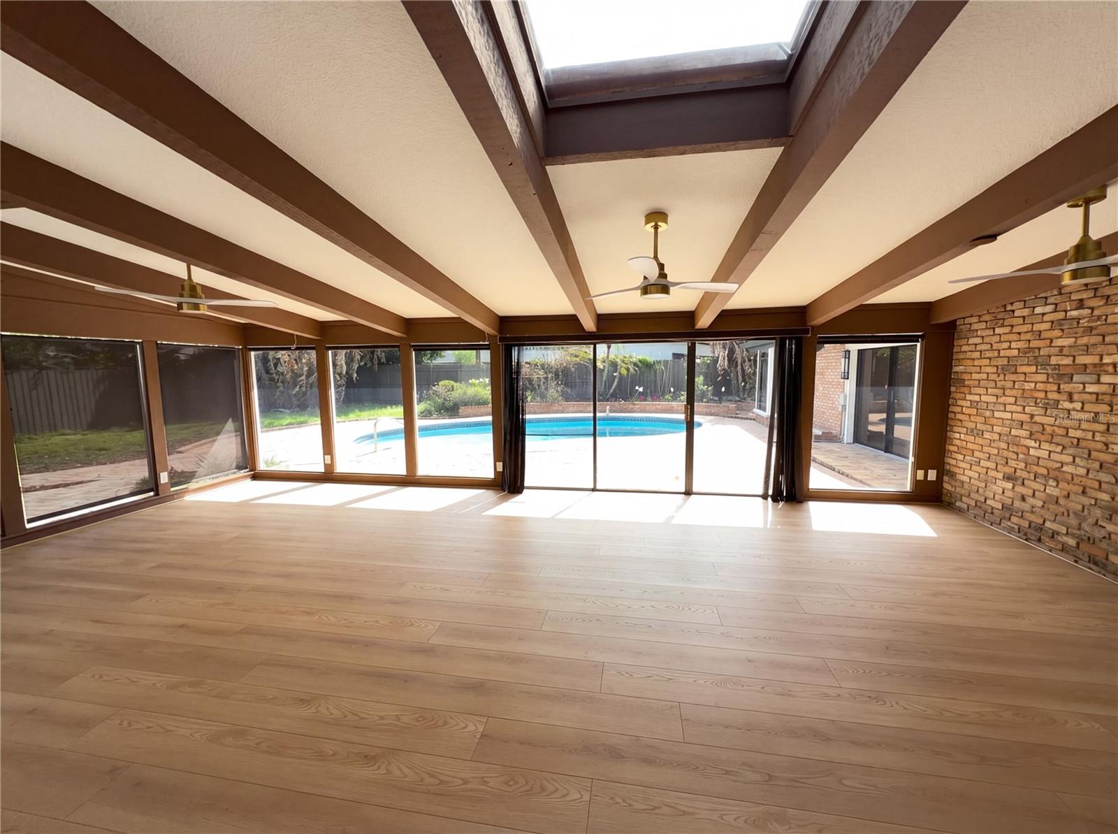 OAKLEIGH THIRD ADD - Residential