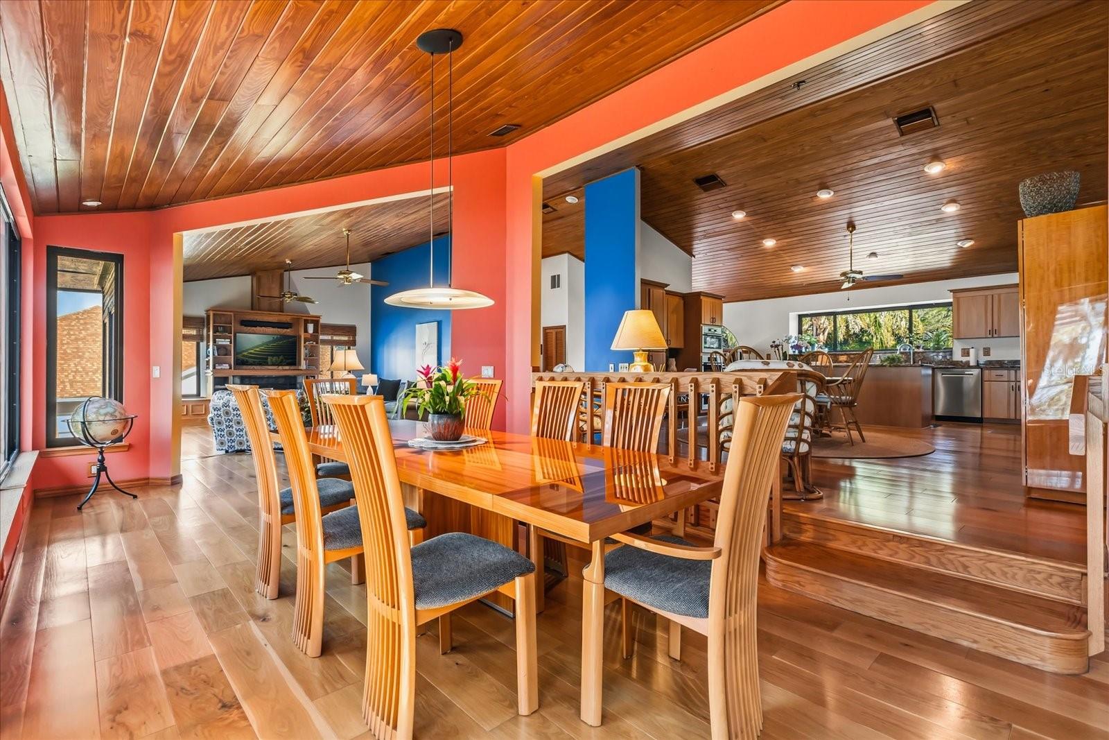 SQUIRREL POINT - Residential