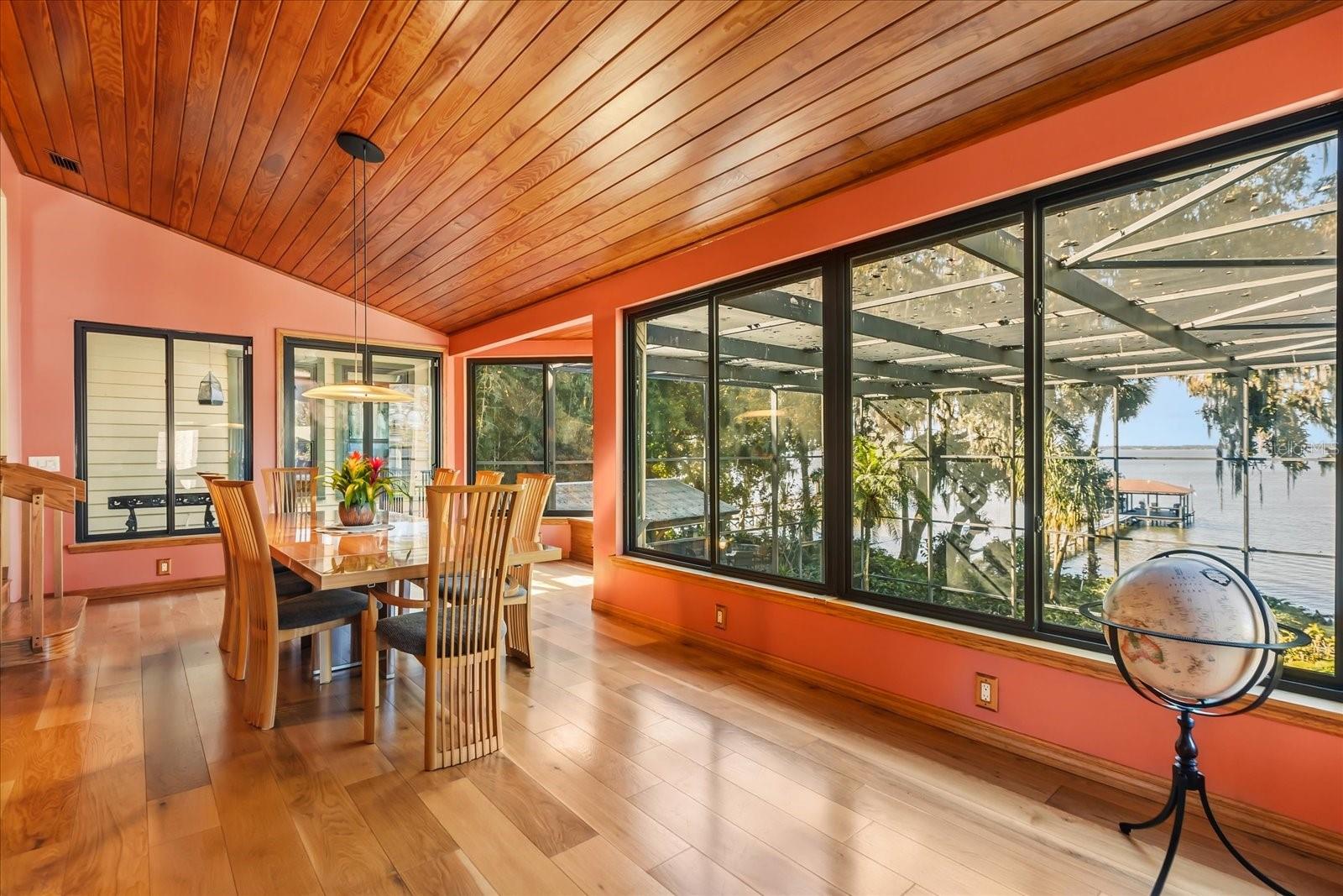 SQUIRREL POINT - Residential