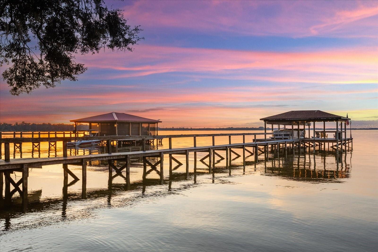 SQUIRREL POINT - Residential