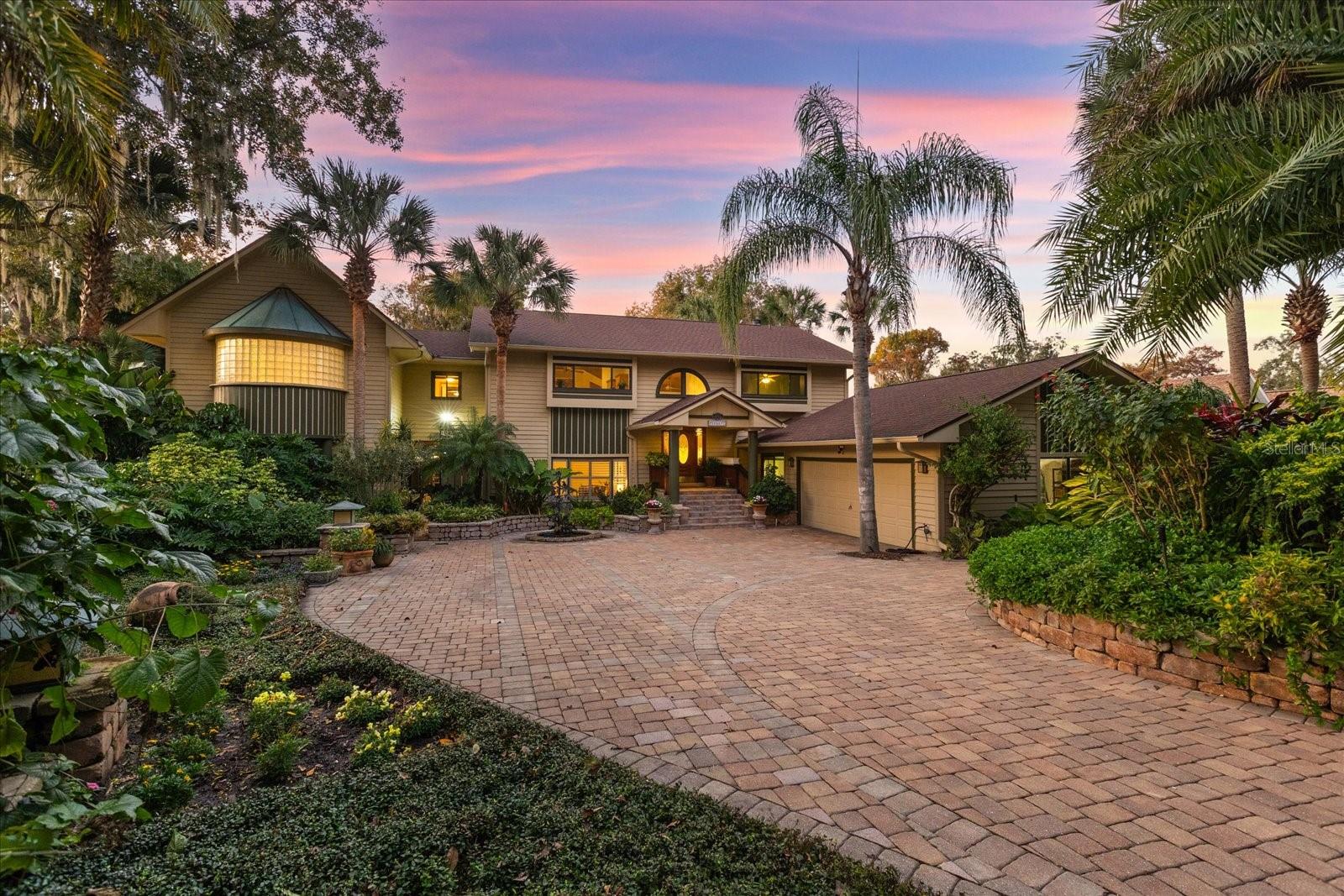 SQUIRREL POINT - Residential