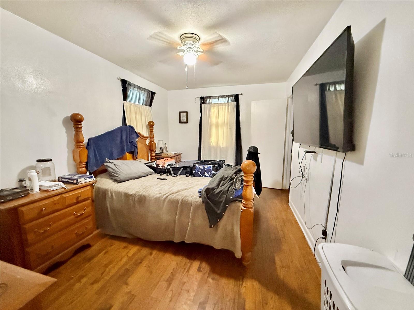 OAK HILL - Residential