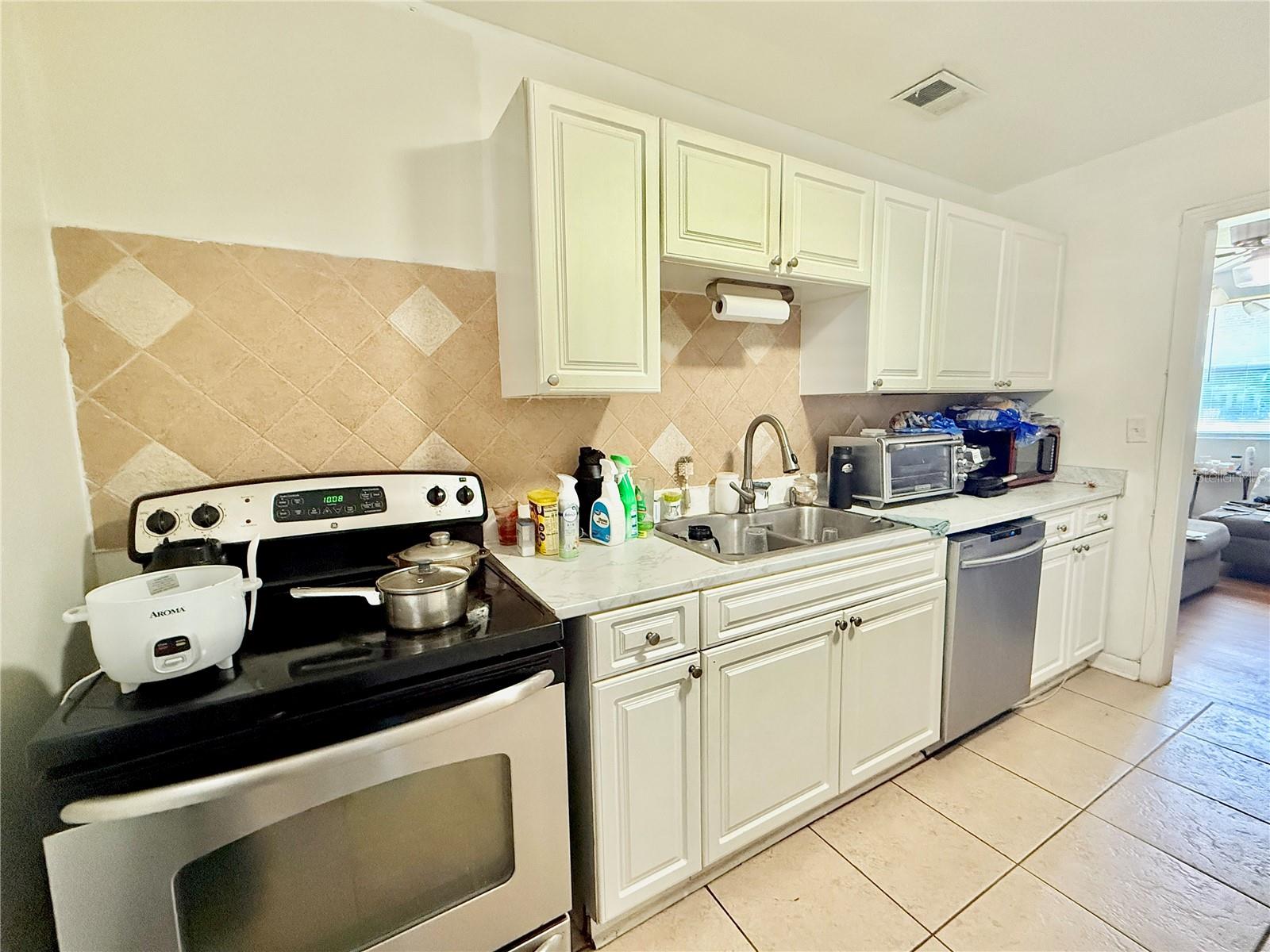 OAK HILL - Residential