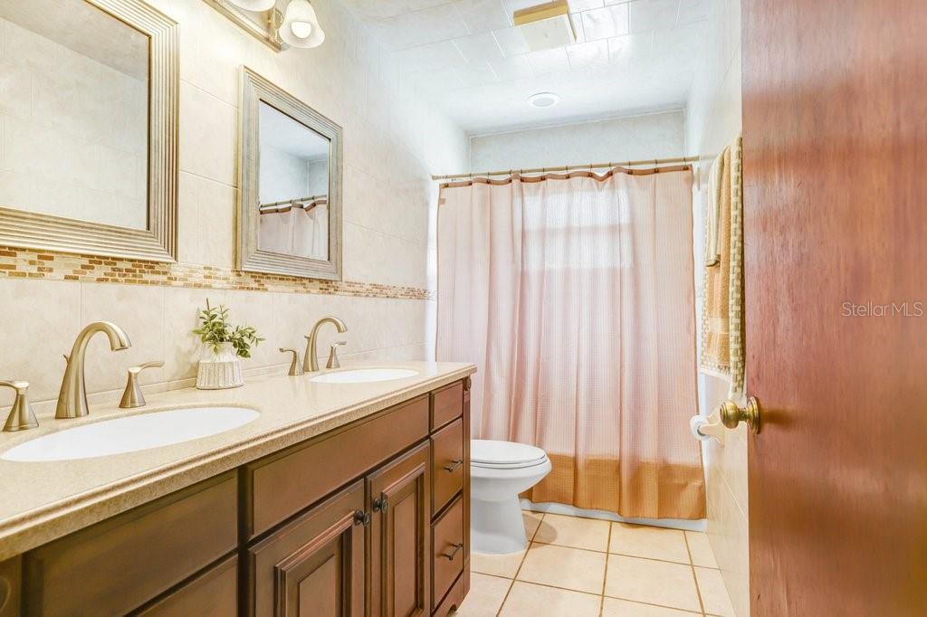 HICKORY HILL - Residential