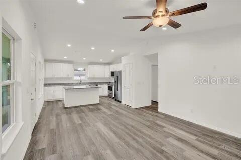 CARLTON VILLAGE PARK - Residential