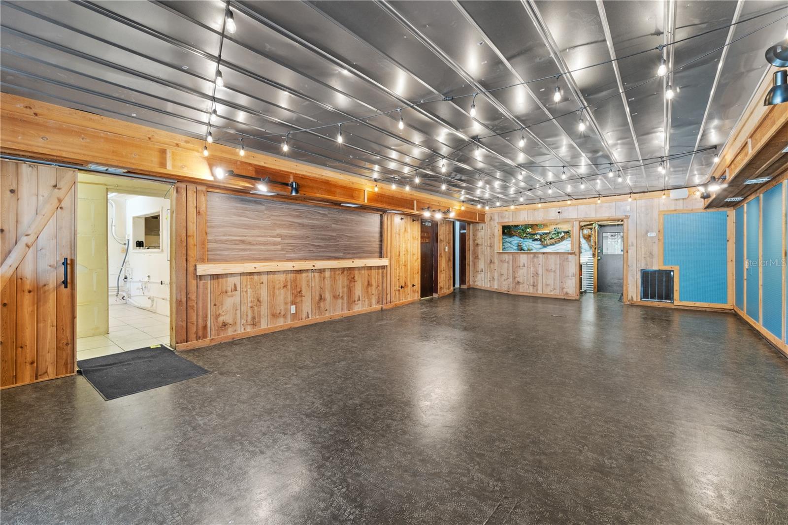 TIOTIE BEACH ESTATES - Commercial Sale