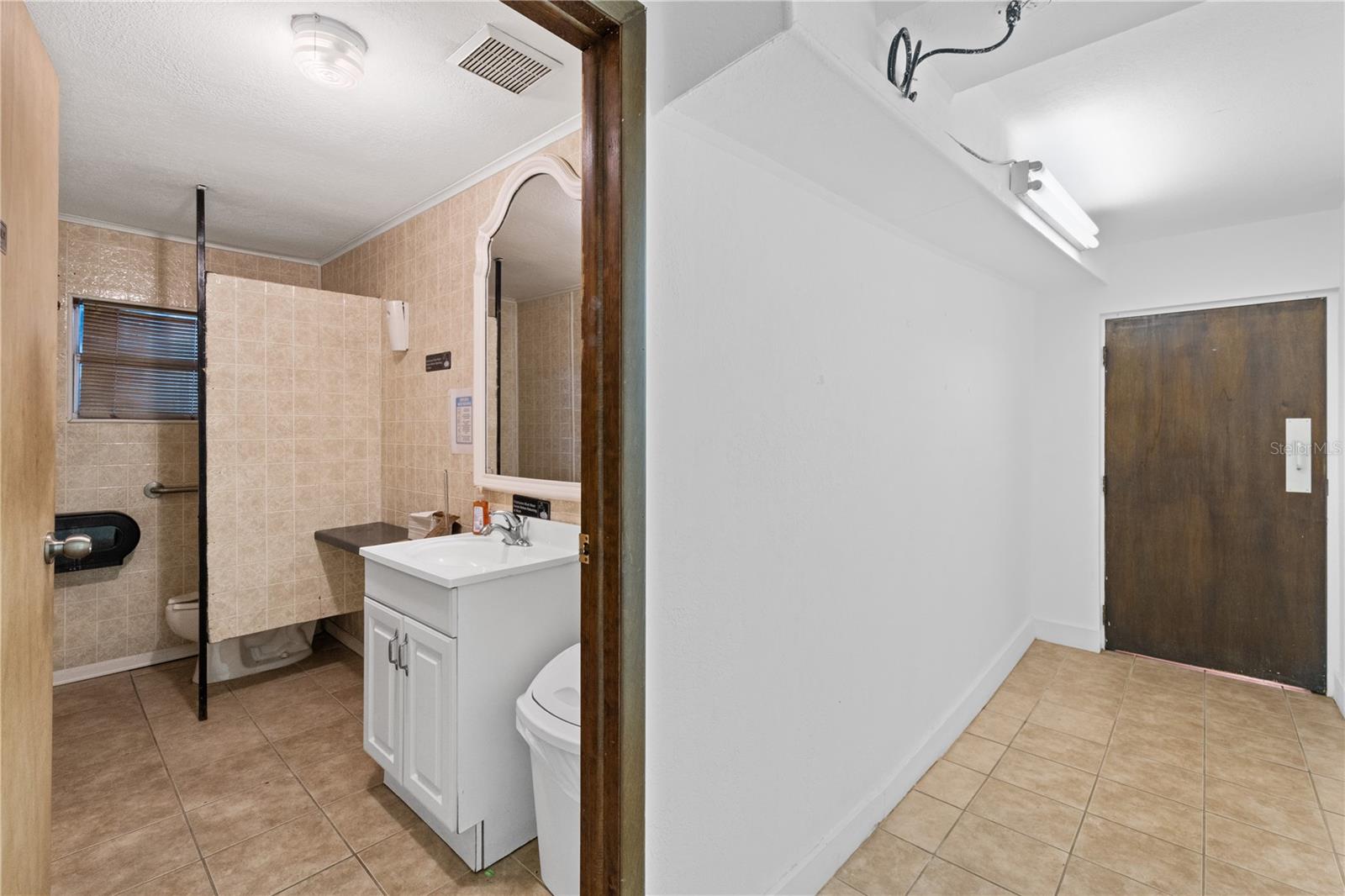 TIOTIE BEACH ESTATES - Commercial Sale