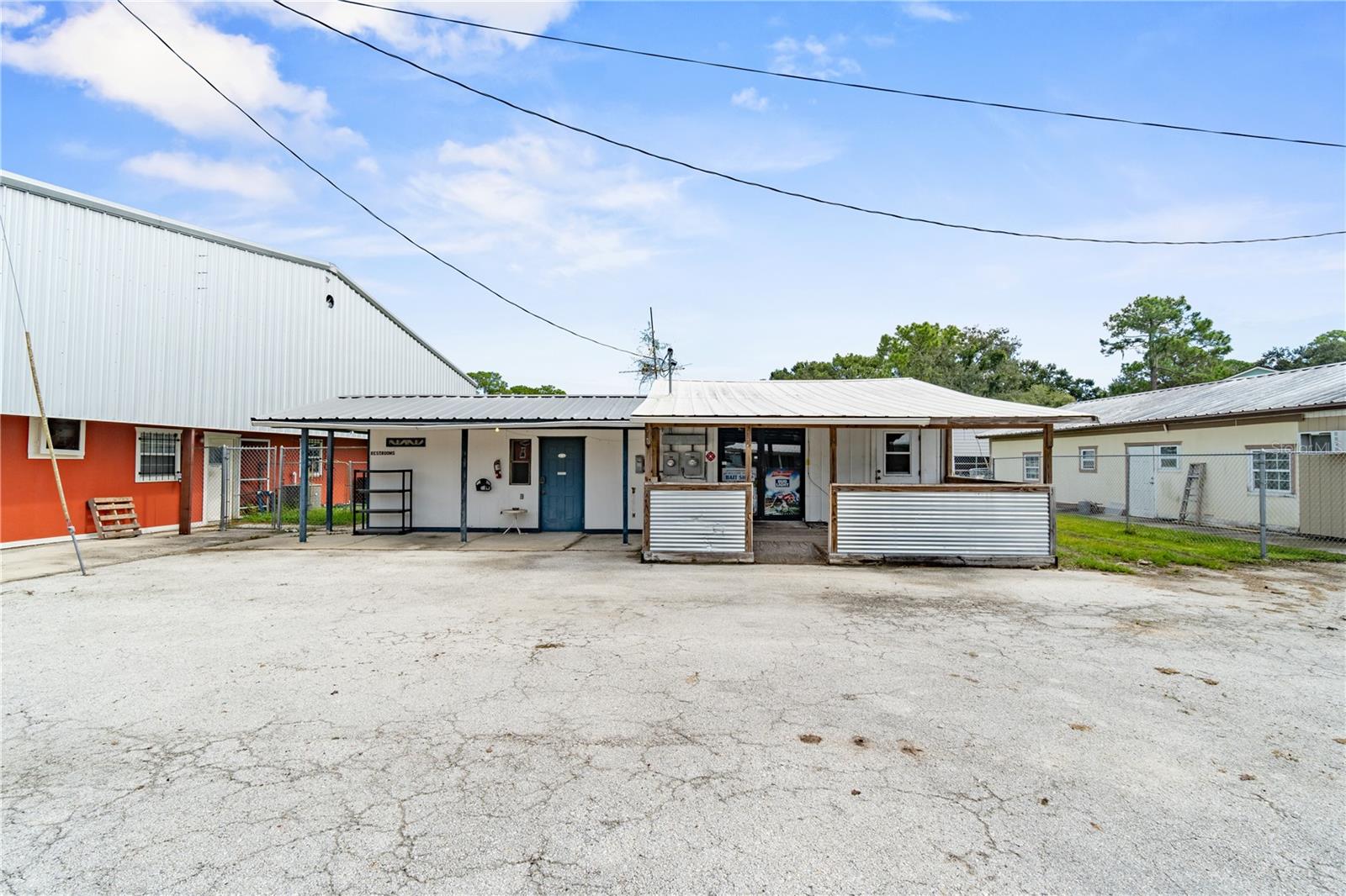 TIOTIE BEACH ESTATES - Commercial Sale