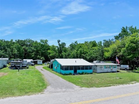 Tiny photo for 55521 Front Street, Astor, FL 32102 (MLS # V4949927)