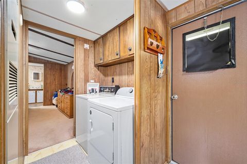 Tiny photo for 55521 Front Street, Astor, FL 32102 (MLS # V4949927)