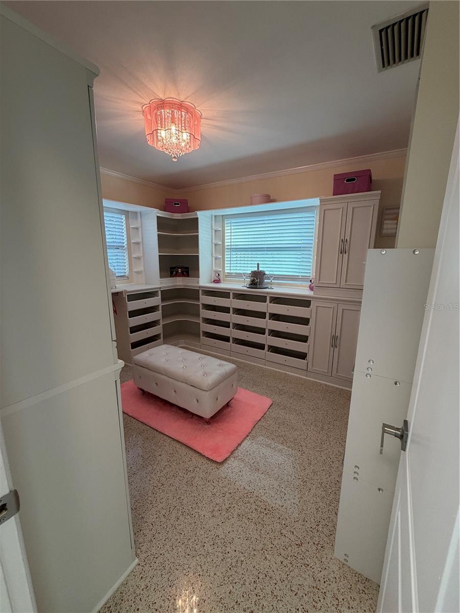 HIGHLAND ESTATES - Residential