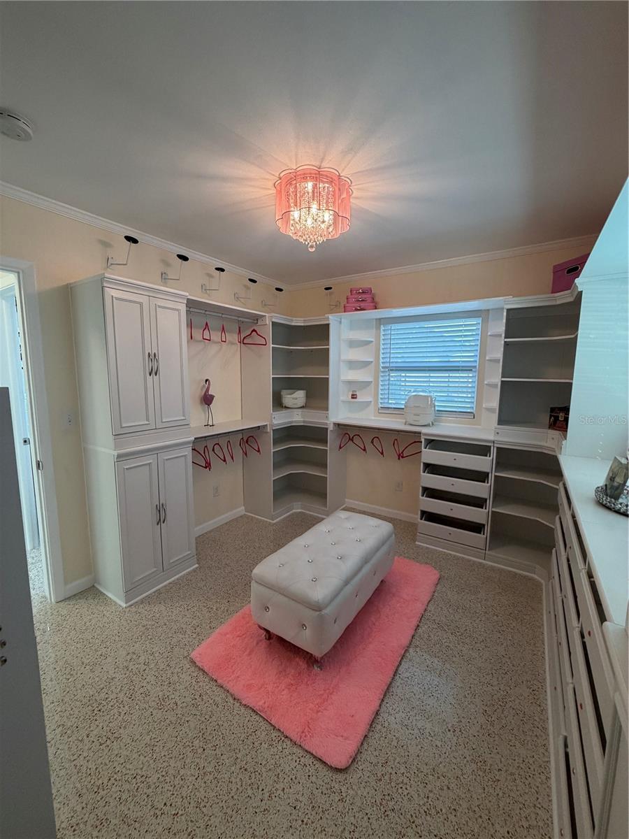 HIGHLAND ESTATES - Residential