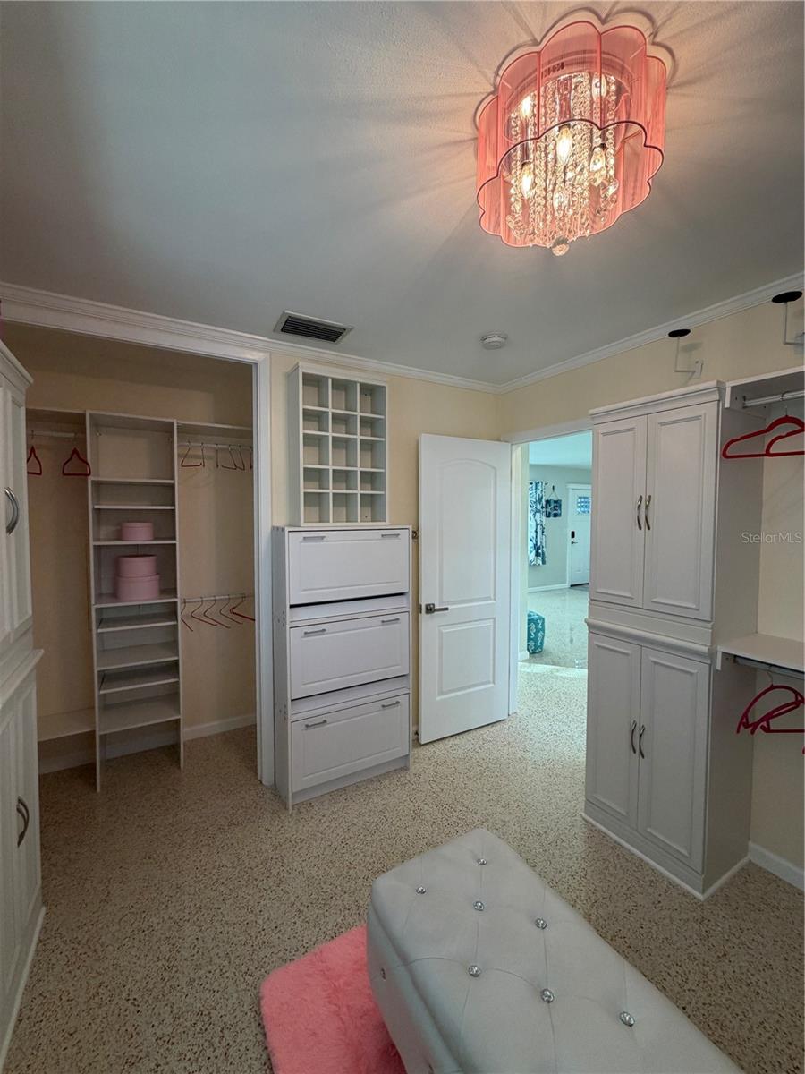 HIGHLAND ESTATES - Residential