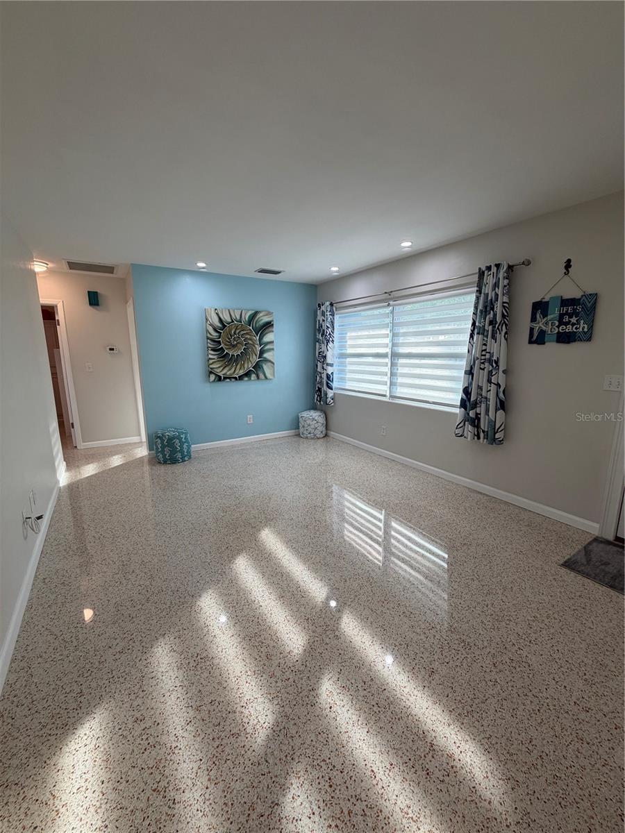 HIGHLAND ESTATES - Residential