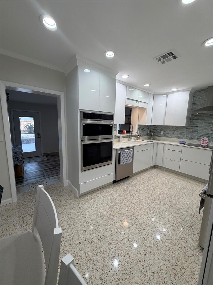 HIGHLAND ESTATES - Residential