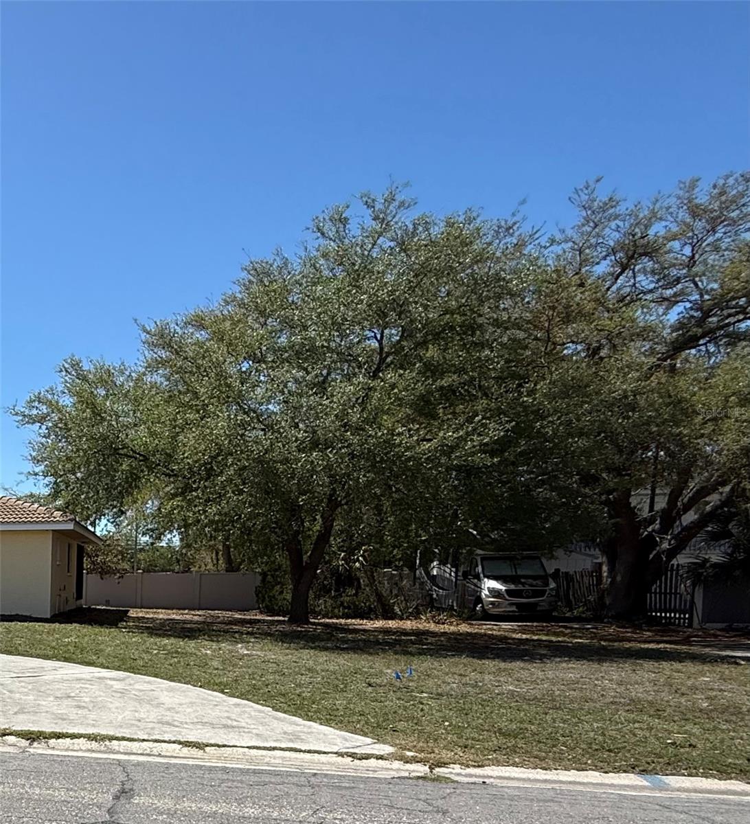 SPRINGHILL PARK/SORRENTO EAST - Residential