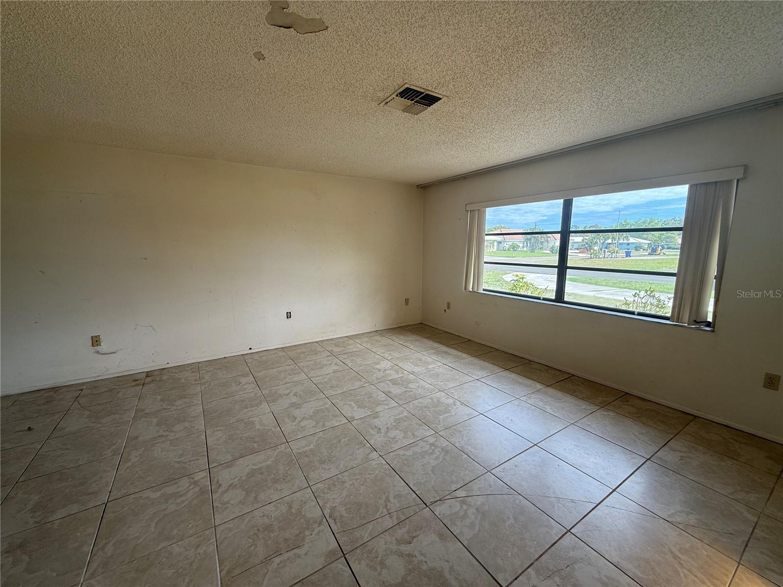 SPRINGHILL PARK/SORRENTO EAST - Residential